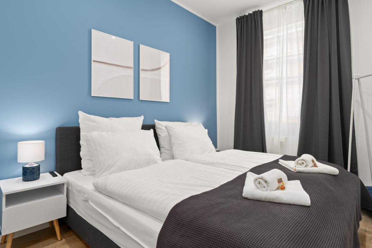 Shiny Homes - Elegant Apartment *