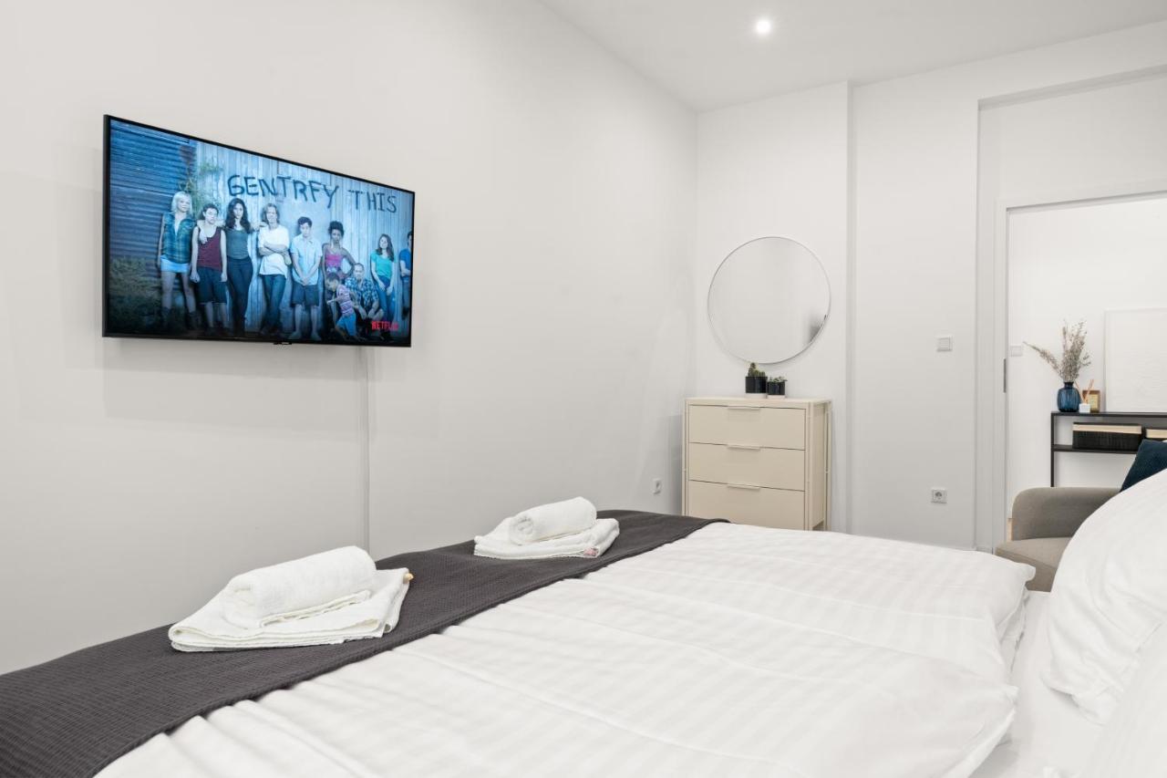 Shiny Homes - Elegant Apartment Bielefeld